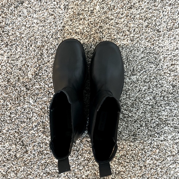 Steve Madden Clarisa Leather Round Toe Chelsea Boots Women’s Size 9 Black - Picture 4 of 5